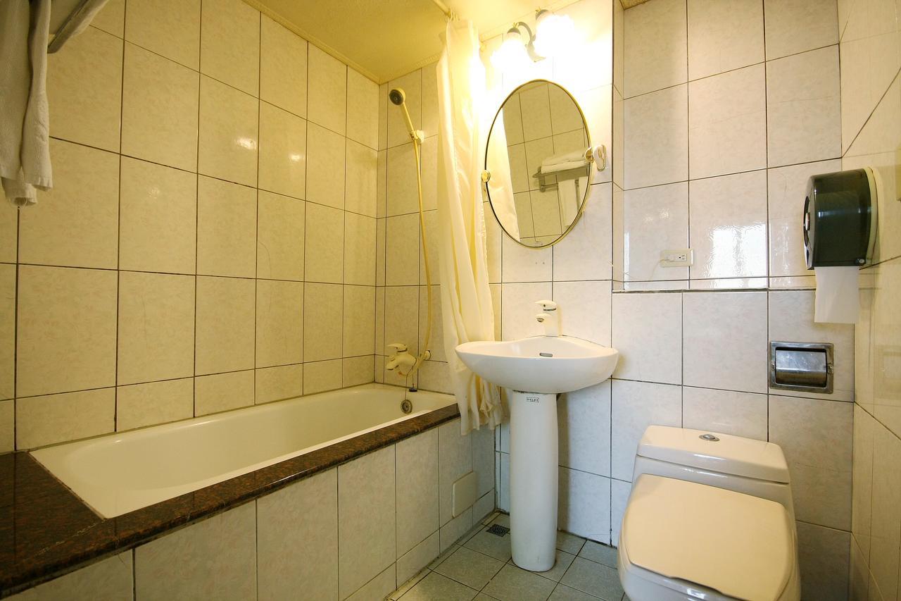 Wang Fu Hotel Miaoli Εξωτερικό φωτογραφία