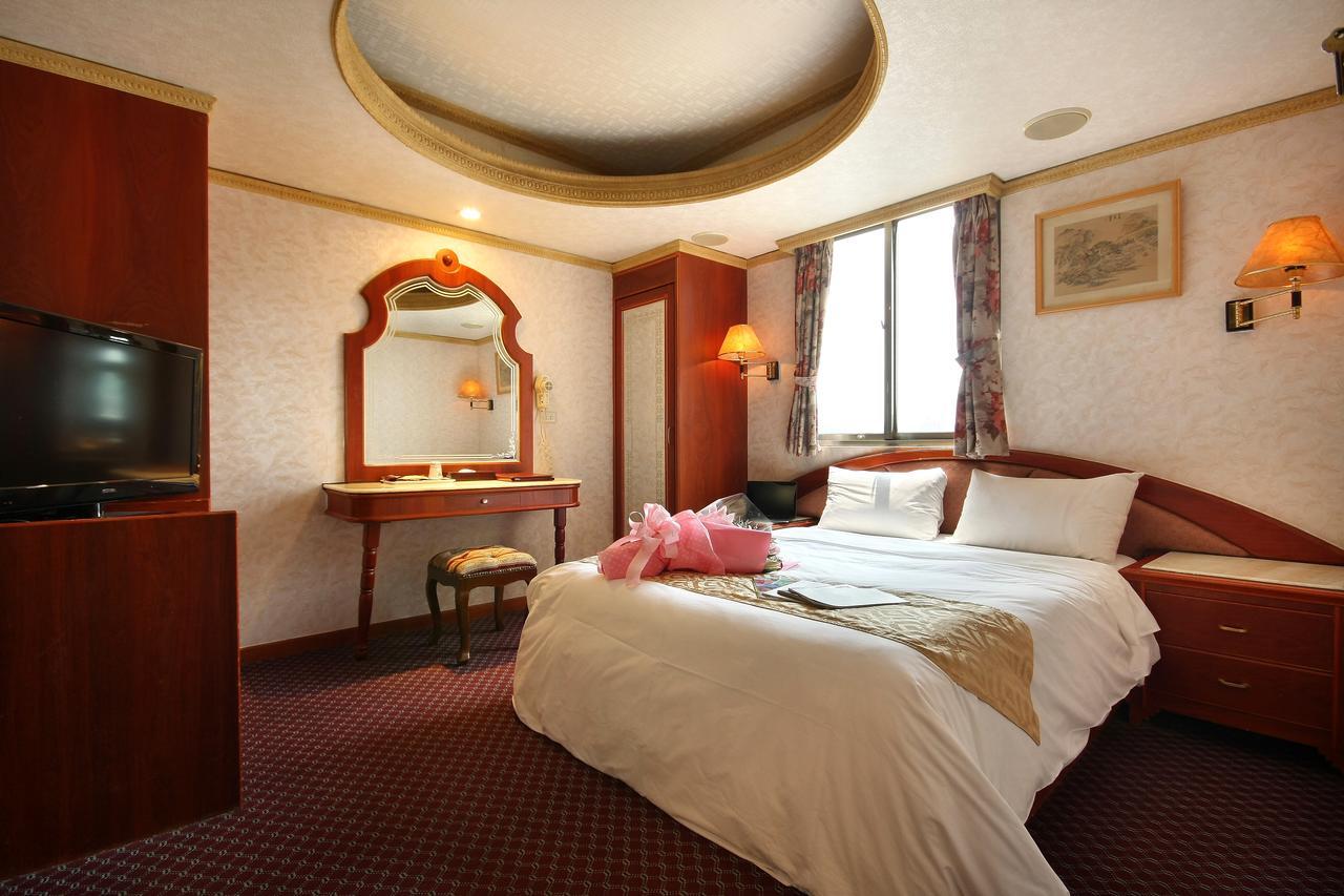 Wang Fu Hotel Miaoli Εξωτερικό φωτογραφία